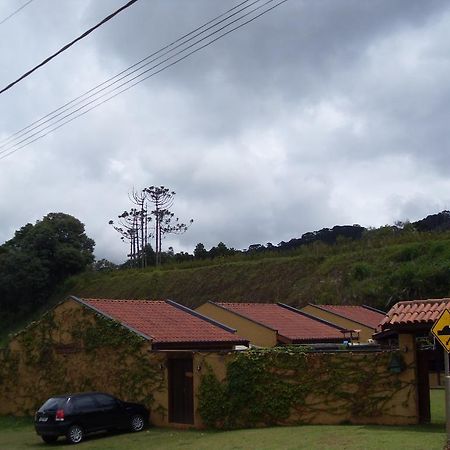 Hospedaria Vila Khepri Gonçalves Екстериор снимка