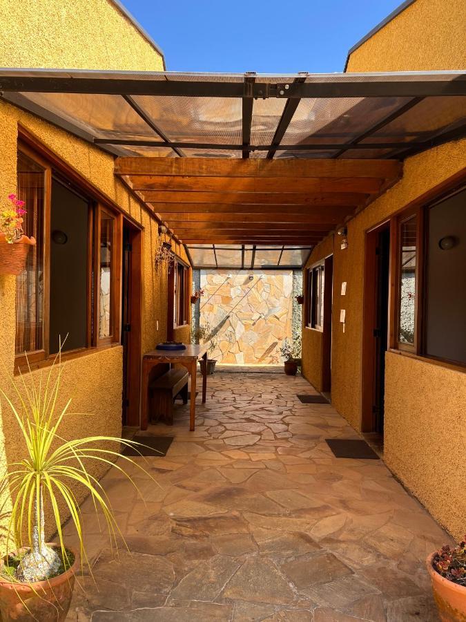 Hospedaria Vila Khepri Gonçalves Екстериор снимка