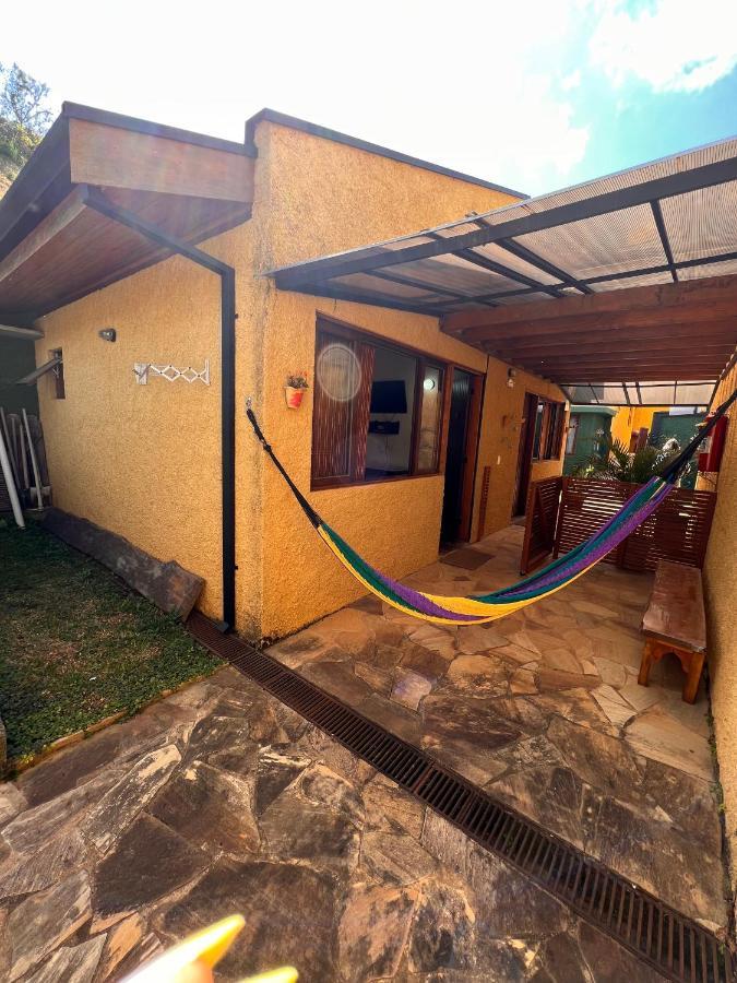 Hospedaria Vila Khepri Gonçalves Екстериор снимка