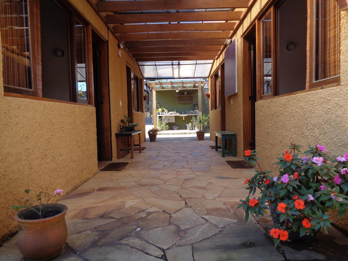Hospedaria Vila Khepri Gonçalves Екстериор снимка